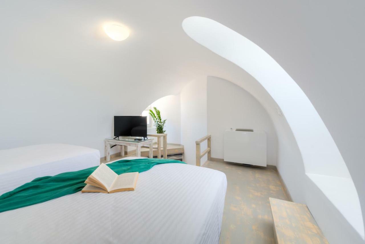 Crystal Villas Santorini Vóthon Екстериор снимка
